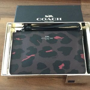 Coach small wristlet Oxblood Multi